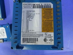 HONEYWELL BURNER CONTROL RM7895C1012 120V/ R7849A1023 AMPLIFIER/S7800A1001 KEYBO