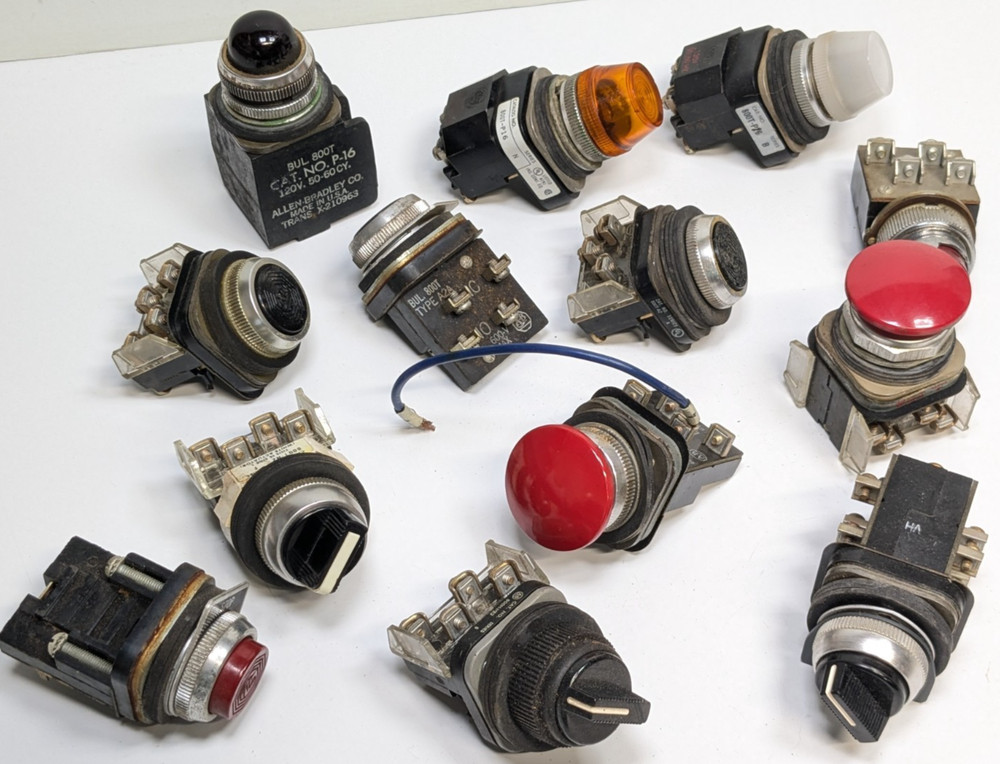 Lot of 13 Various Vintage Allen-Bradley 800T Switches Lights Contact Blocks Etc