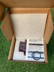Advantech WISE-2410-NB Wireless Triaxial LoRaWAN Vibration Sensor