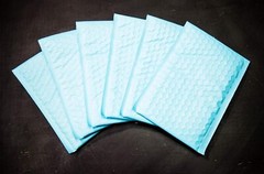 PASTEL BLUE COLOR POLY BUBBLE MAILERS SHIPPING PADDED BAGS MAILING ENVELOPES