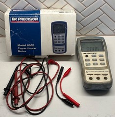 B&K Precision 890B Handheld Capacitance Meter Measures Up To 50mF W/ Test Leads