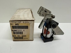 NEW IN BOX! DE-STA-CO PNEUMATIC AIR CYLINDER HOLD DOWN CLAMP 802