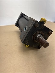 Pre Owned Parker CD2ANUS34AC Non-Lube “Cleanair” Series 2AN air Cylinder.