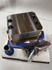 5th Axis V75100X 75mm x 100mm Metric Vise