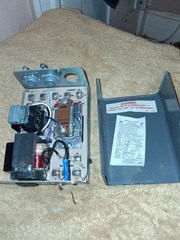 Honeywell Resideo L8148J1009 Aquastat Relay Salvaged From Large Boiler