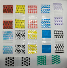 DIME BAGS 1000pc 2″ x 2″ SMELL PROOF – WE CHOOSE STYLES (100pc x 10 packs)