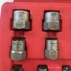 Cornwell Tools ATC54113 13 Piece 1/4″ – 3/4″ 8mm – 19mm Bolt Extractor Set