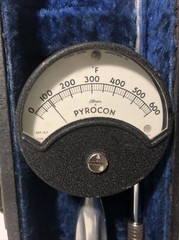 ALNOR PYROCON SURFACE TEMPERATURE THERMOMETER-TYPE 4000A HAND HELD W/ Case-VTG