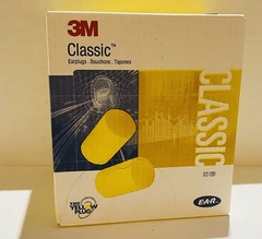 3M Classic Foam Earplugs 200 Pair 29dB Yellow Neons E-A-R 312-1201 U9D