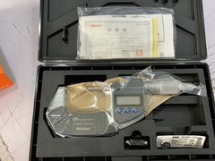1PC New Mitutoyo 293-241-30 MDC-50PX 25-50mm IP65 Digital Micrometer Metric