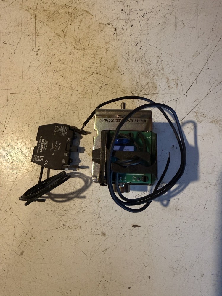 Siemens WLST120. WL Shunt Trip 120v