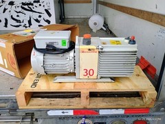 Edwards E2M30 Vacuum Pump Unit Model 30 Pump & Motor Vacuum Type