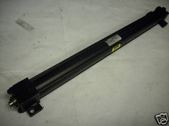 PARKER 01.00 C2ANUS19A PNEUMATIC CYLINDER NEW!!!