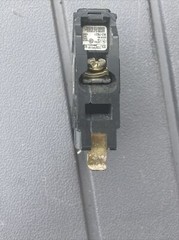 Square D QO130 30 Amp 1 Pole 120/240V Circuit Breaker Type QO Yellow D
