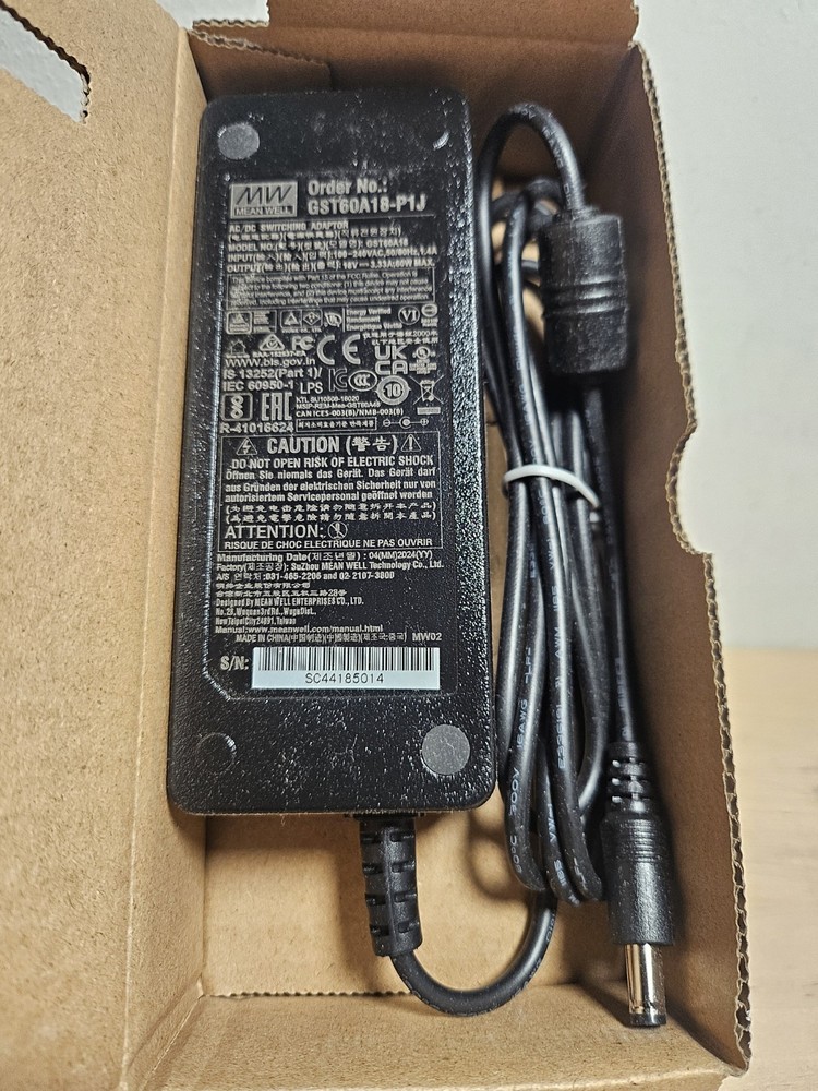 MeanWell GST60A18-P1J AC/DC High Reliability Industrial Switching Adaptor – NEW
