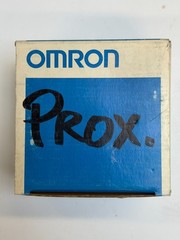 Omron E3B2-D2M4D-US Photoelectric Sensor 24-240v-ac 12-240v-dc