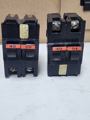 😎 (2) FEDERAL PACIFIC STAB-LOK 40 AMP CIRCUIT BREAKER 120/240 VAC 2 POLE NA240