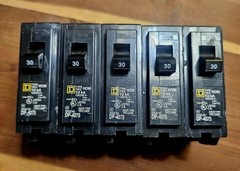 (5) NOS SQUARE D HOM130 30 Amp 1 Pole 120/240V Circuit Breaker Free Shipping