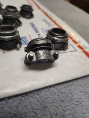 (30) OLD STOCK NEER C-500  3/8-inch, 2-screw, cast zinc electrical Connector