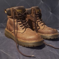 Dr. Martens Industrial Steel Toe Brown Lace-Up Work Boots Women 7 D ASTM TRI45