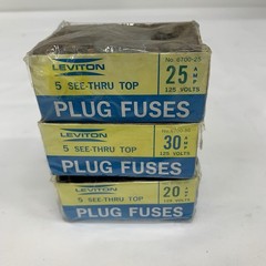 Leviton – 20, 25, 30 Amp Glass Plug See-Thru Fuses – Package of 5 each
