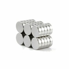 Super Strong N35 Round Disc Neodymium Mini Fridge Magnets Rare Earth 4 X 2 mm