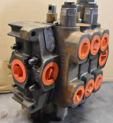 Commercial Intertech DVA 20, 3 Spool Valve 347-9203-842 (Main Valve)