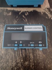 Honeywell RM7895 A 1014 Burner Control Complete System Tested Working