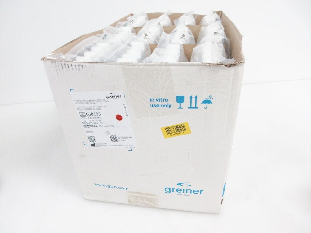 BOX 120 (OF 120) GREINER 658195 250 ML CELLSTAR CELL CULTURE FLASKS EXP 09-2027