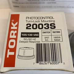 TORK 2003S / 5021S Photocontrol Twist Turn-Lock Mounting 105-130 Vac 1800 VA NEW