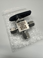 Swagelok SS-43GXS4 1/4” 40 Series Tubing 1 Piece 3-WayBall Valve Stainless Steel