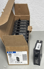 (10) EATON BR130 Circuit Breakers 30 AMP One (1) Pole Type BR – New Box of 10