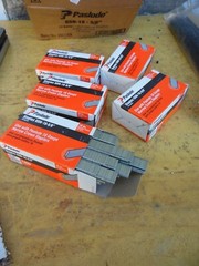 Paslode GSN-18-5/8″ 5 Box 25000 Piece 18 Gauge Galvanized Narrow crown staples