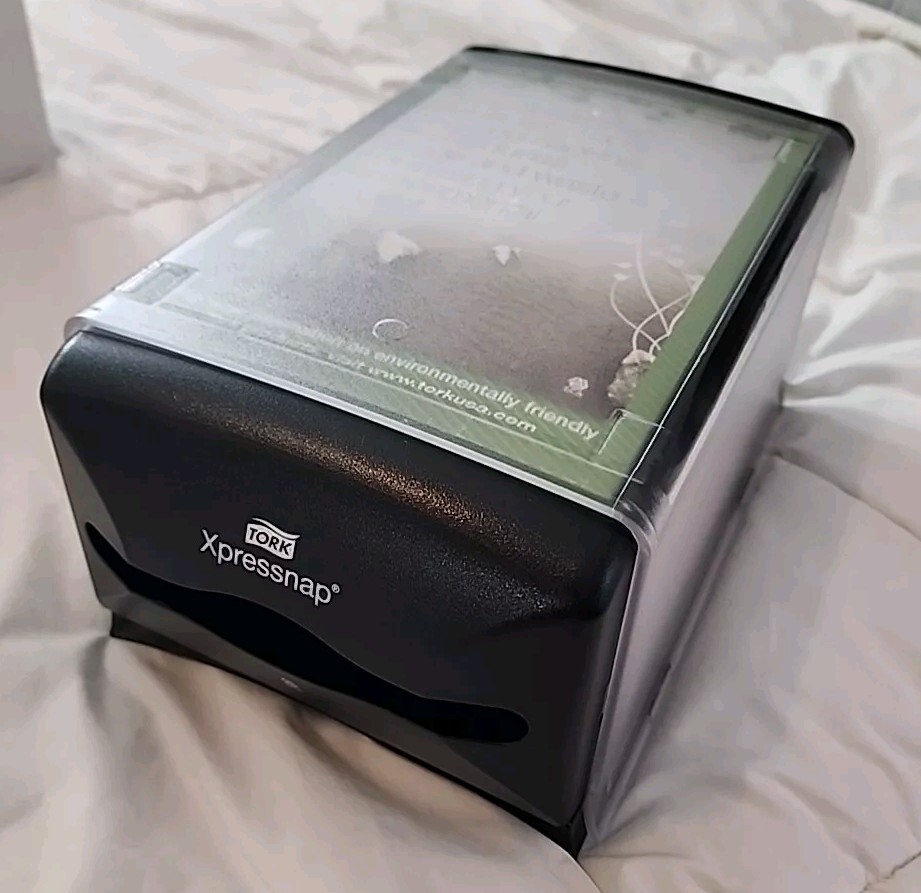 NEW TORK Xpressnap Table Counter Napkin Dispenser 32 XPC Restaurant Food Truck