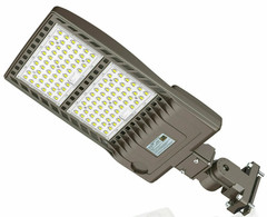 320W LED ShoeBox Area Light 44800 Lumens / 5000K / AC 100-277V NG-NSB-320W NEW!!