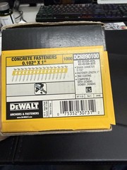 (1 Box) DeWalt DCN890100 CCN Concrete Pins, Steel, 1″ X .102″ (1,000 Pins)