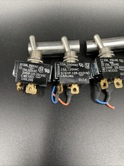 Carling Toggle Switch 10A, 250V AC 15A 125V AC 3/4 HP 125-250V AC Lot 4