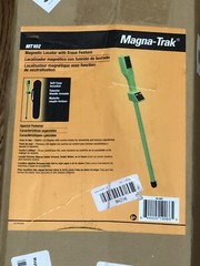 CST/berger 19-557 Magna-Trak MT 102 Magnetic Locator with Soft Case NEW SEALED