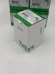SCHNEIDER V1 TESYS 055169 LOAD BREAK SWITCH 3 POLE ISOLATOR