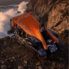 THIGHBRUSH® – NARANJA – Water Repellent Motorcycle Cover and Sunshade