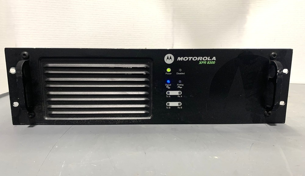 Motorola XPR 8300 Repeater Model AAM27JQR9JA7AN VHF Power Tested