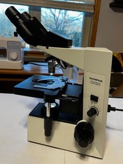 Olympus CH30RF100 Binocular Microscope w/Objectives 4x 10x 40x 100x