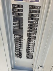 Square D NQOB 225A 120V 3P 4W 42Ct. Main Lug Panel w/ 20A Branch Breakers