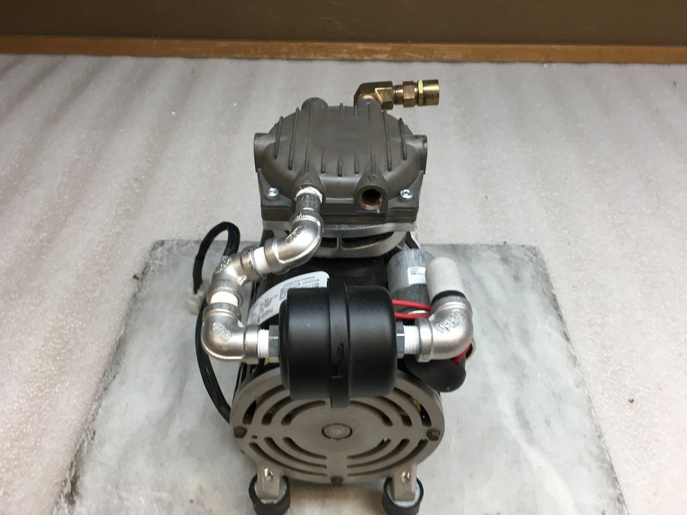 GAST 74R135-P123-H200X 1/4HP 100PSIG 110V 7185-0085 Rocking Piston Vac Pump