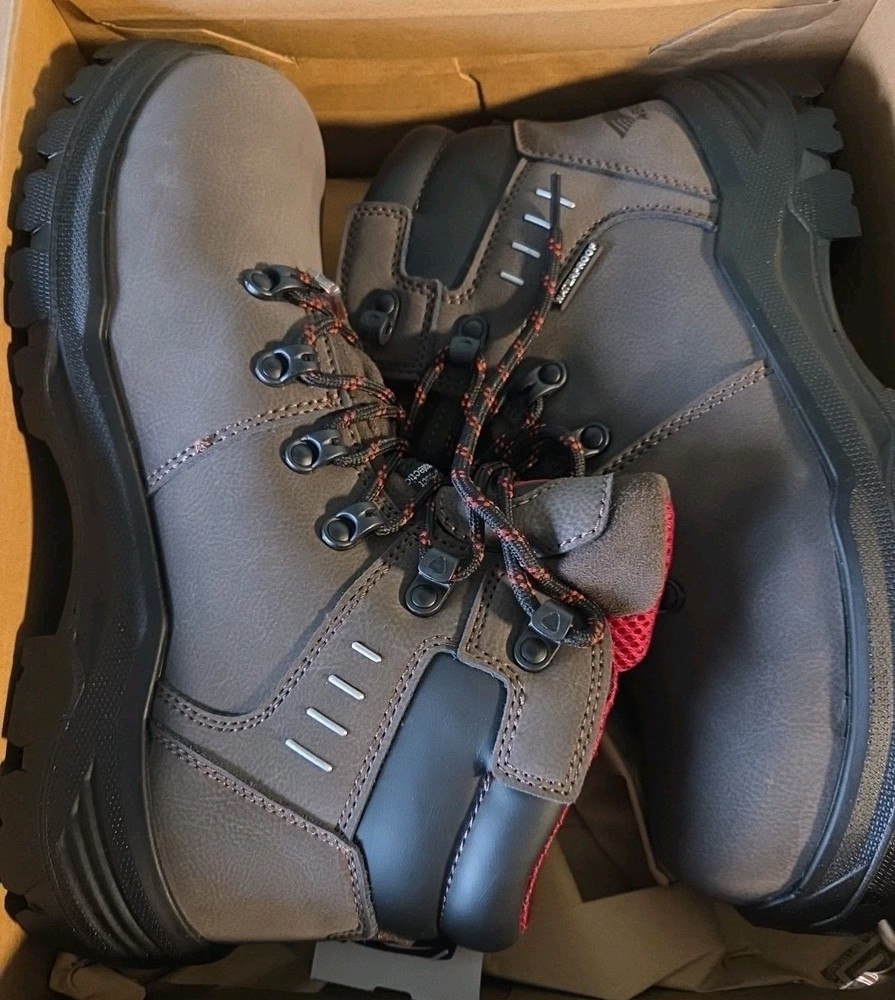 Avenger Safety Footwear 7402 Men’s 6-Inch Work Boot, 9 1/2, Carbon Fiber Toe, 6