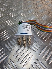 Radiall R573 413 610 RF Coaxial Switch 0-18 GHz SP8T