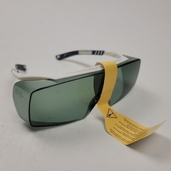UNIVET 5X7 Laser Safety Glasses Overspec 5X7L.00.00.668 Made in Italy NIB READ
