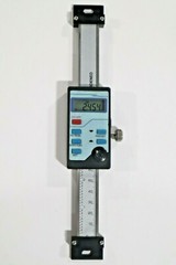 VERTICAL LINEAR SCALE WITH DIGITAL READOUT **VARIOUS SIZES AVAIABLE**