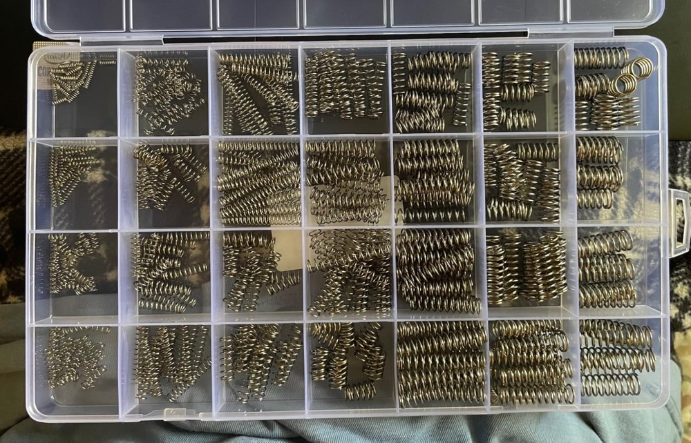 390-Piece Compression Spring Assortment Kit, 28 Sizes Stainless Mini Springs
