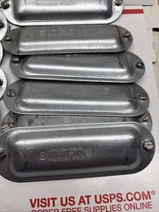 Lot Of 11 Appleton Form 35 1″ 27 Spec 5 Oz/Gedney Conduit Outlet Body Covers